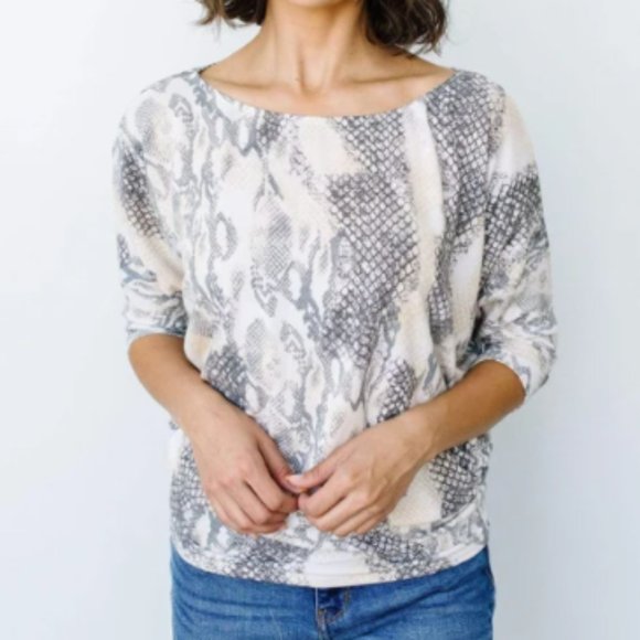 A LITTLE BIT OF SNAKESKIN TOP NWT - Picture 1 of 3